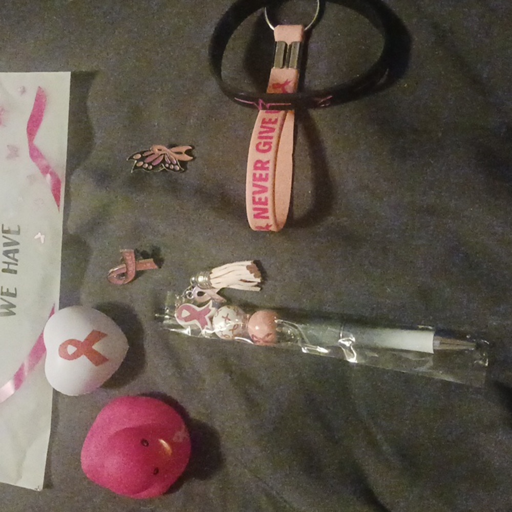 Breast Cancer bags - Picture 2 of 11